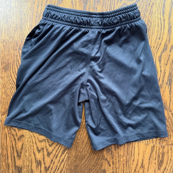 Under Armour black athletic shorts - size x-small - Picture 4 of 4